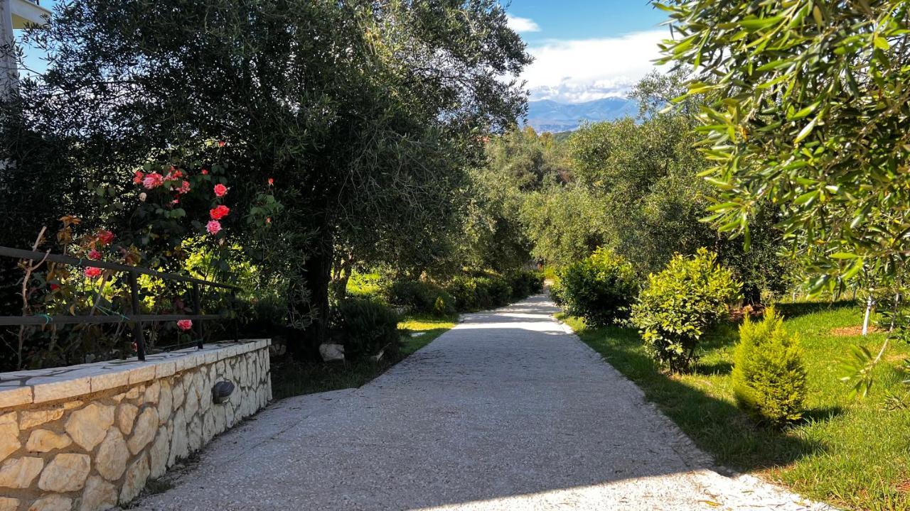 Villa Sania Kassiopi Exteriör bild