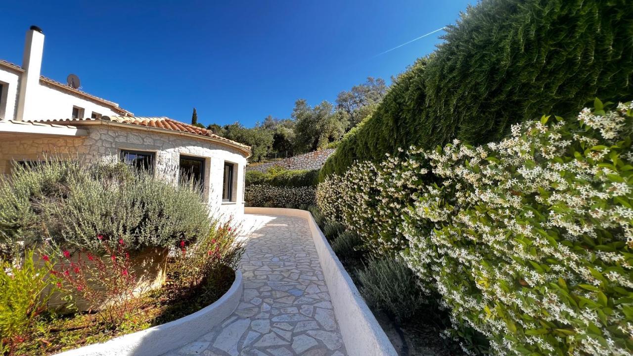 Villa Sania Kassiopi Exteriör bild